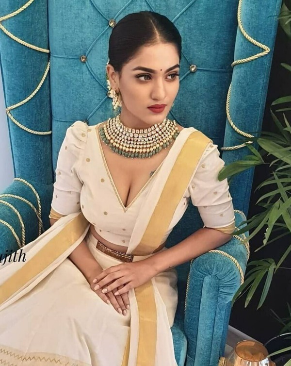 Saniya Iyappan showcase her low hip structure after workout stuns fans