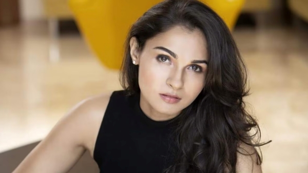 Andrea Shares her Experience about Vadachennai Movie Romance Scenes 