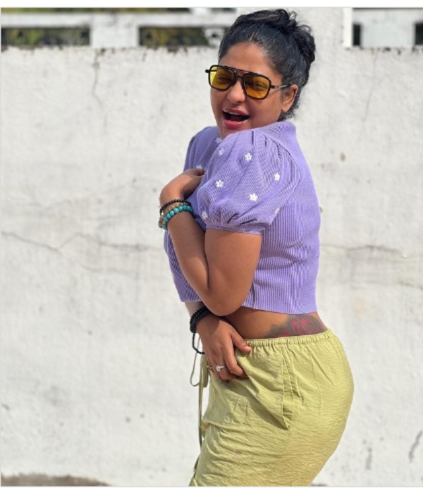 bhagya lakshmi serial actress reshma pasupuleti latest photoshoot