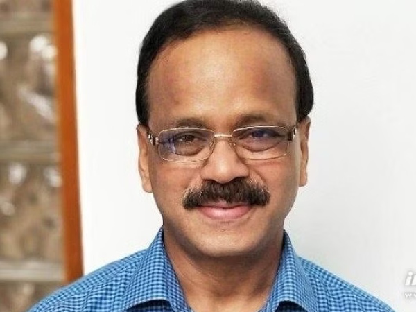 Director Ameer Warns To Dhananjeyan in Paruthiveeran Controversy 