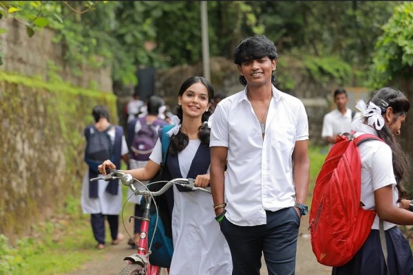 Here is the Blue Sattai Marans Fight Club Movie Review Here is the Blue Sattai Marans Fight Club Movie Review