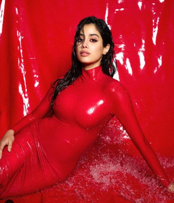 Janhvi Kapoor red color body hugging latex dress photos storms internet