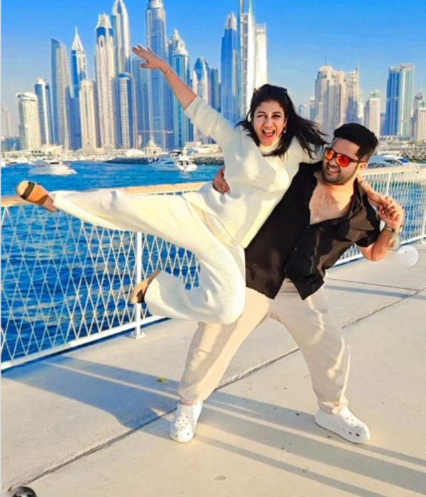 alya Manasa and sanjeev family tour to dubai photos viral on social media alya Manasa and sanjeev family tour to dubai photos viral on social media