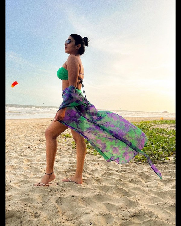 Vettaiyan actress Dushara Vijayan shares her New Year swim wear photos