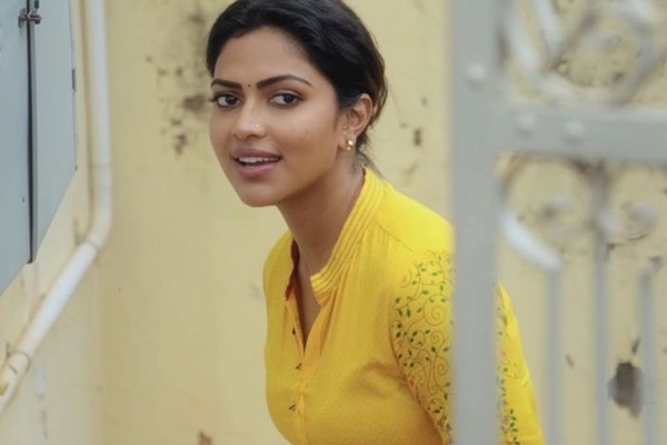 actress amala paul pregnant before marriage? Is this the reason for sudden marriage?