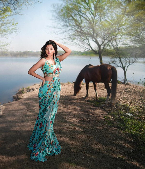 Actress Athulya Ravi New year special photoshoot trending on social media