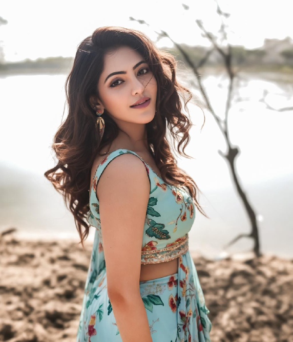 Actress Athulya Ravi New year special photoshoot trending on social media