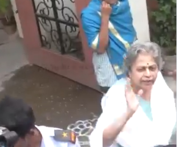  Blue Sattai Maran: Blue Sattai Maran Criticized Rajini for harassing the old lady 