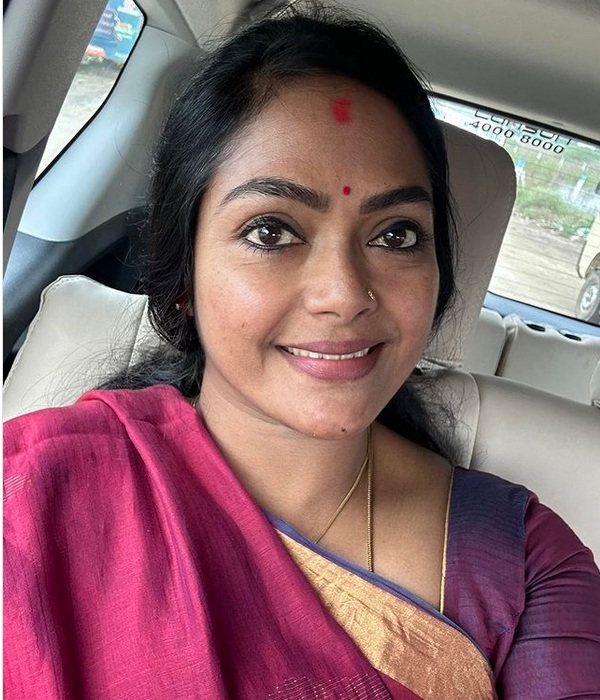 Serial actress jayalakshmi emotional interview