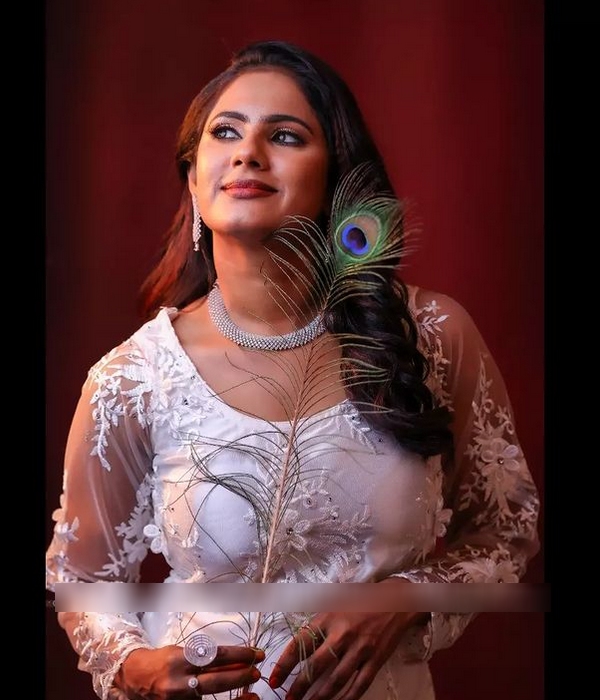 Rekha Nair Bold Speech about womens dress