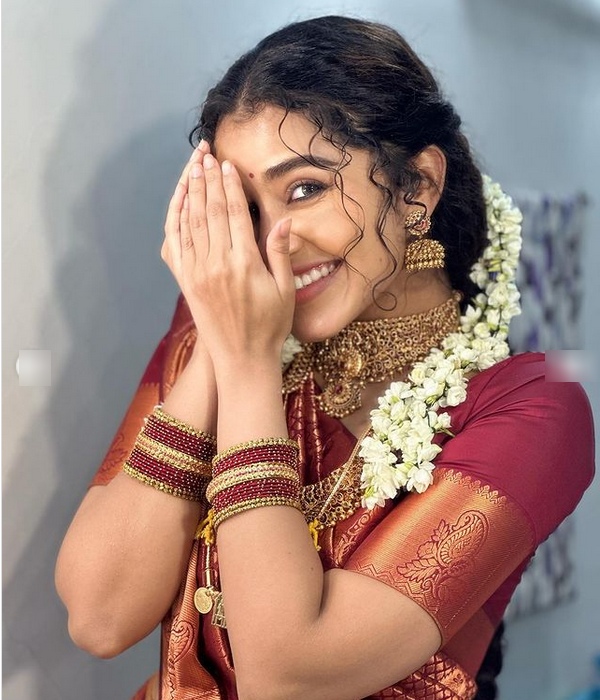 actress anupama parameswaran latest instagram post