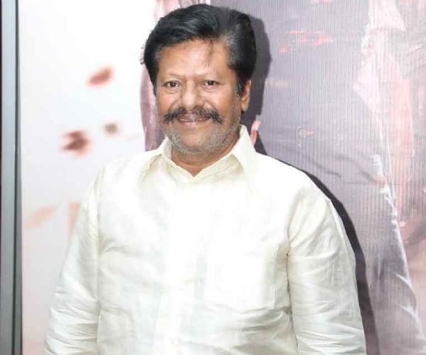 Blue Sattai Maran Slams Vadivelu in His Twitter Page Blue Sattai Maran Slams Vadivelu in His Twitter Page