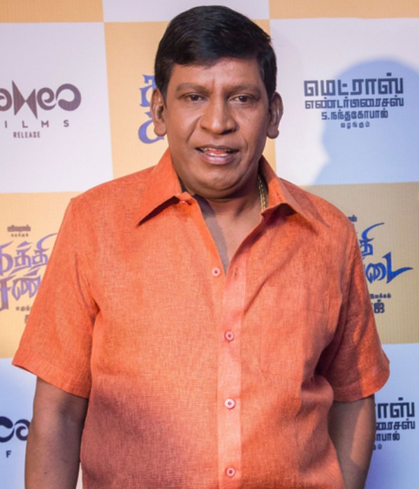 Blue Sattai Maran Slams Vadivelu in His Twitter Page Blue Sattai Maran Slams Vadivelu in His Twitter Page