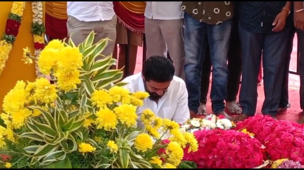  Vijayakanth: Actor Surya pays tribute at Captain Vijayakanth Memorial