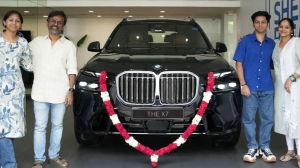  AR Murugadoss: Director AR Murugadoss purchased a Brand New BMW X7 car