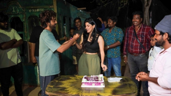 Actress Divya bharathi celebrates her birthday with Kingston team Actress Divya bharathi celebrates her birthday with Kingston team