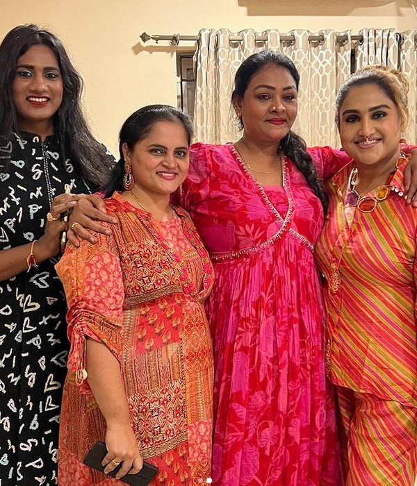 Vanitha Vijayakumar attends Shakeela birthday party and share pics