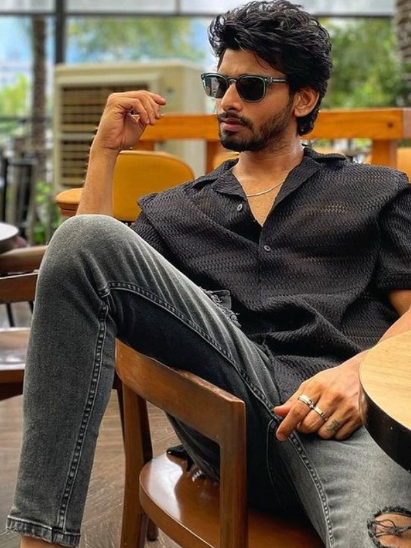 Vijay Varma evicted in mid week eviction from bigg boss tamil 7 and his salary details are here