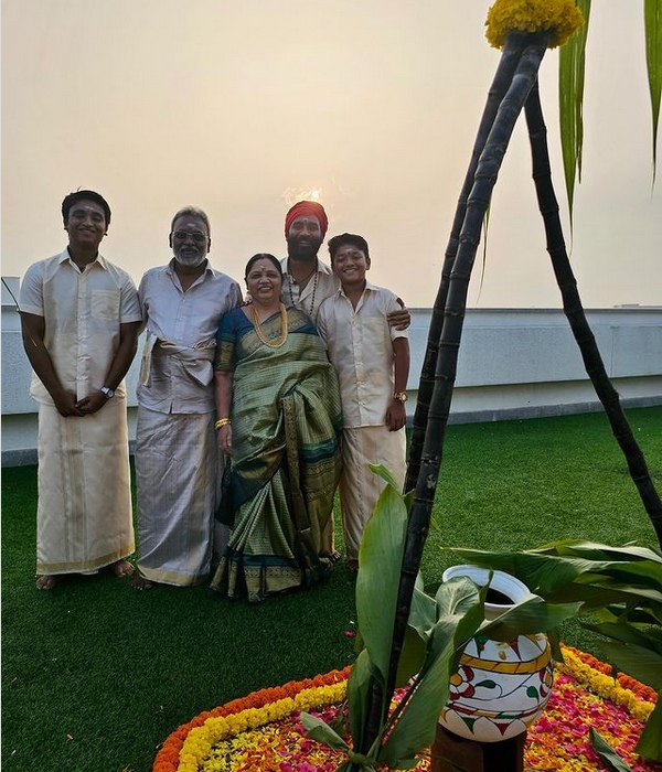  Dhanush: Dhanush celebrates Pongal with his sons and parents 