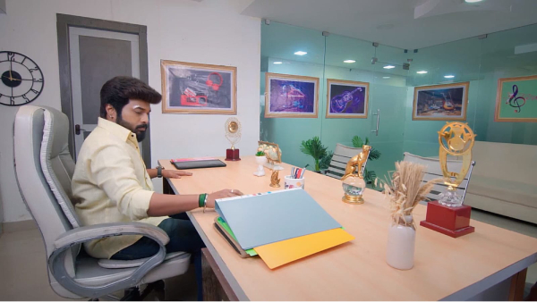 zee tamil television Karthigai Deepam serial february 7th full episode zee tamil television Karthigai Deepam serial february 7th full episode