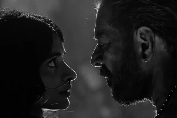 Bramayugam actress Amalda Liz bold acting without dress shocks fans