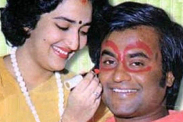 Rajinikanth and Latha Rajinikanth celebrates 43rd Wedding Anniversary Today Rajinikanth and Latha Rajinikanth celebrates 43rd Wedding Anniversary Today
