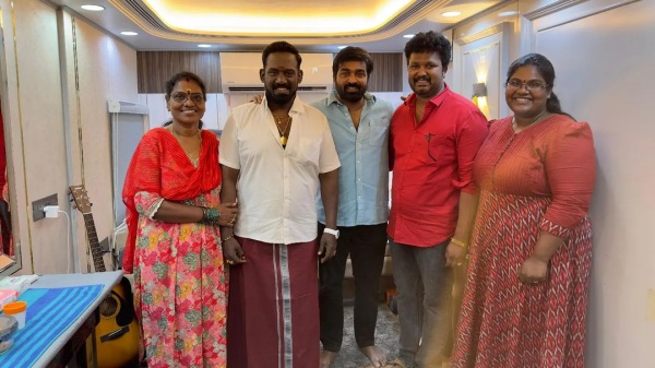 Robo Shankar invites Kamal Haasan to Vijay Sethupathi for her daughter Indraja Shankar marriage