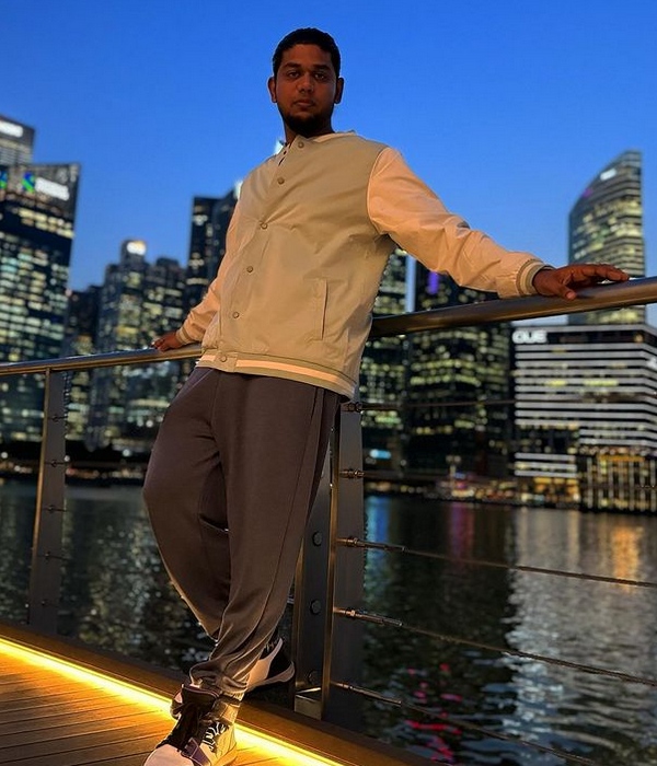 Bigg Boss Abhishek Raja introduces his new girlfriend on valentines day 