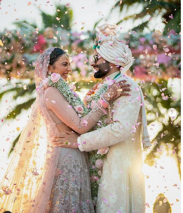 Rakul Preet Singh first time shares her wedding photos and she is stunning in bridal look