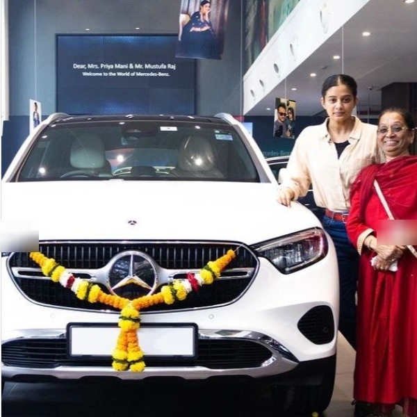 Priyamani buys new luxurious car after the success of Article 370