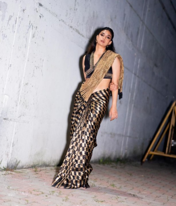 Siren movie actress keerthy suresh photos trending on social media