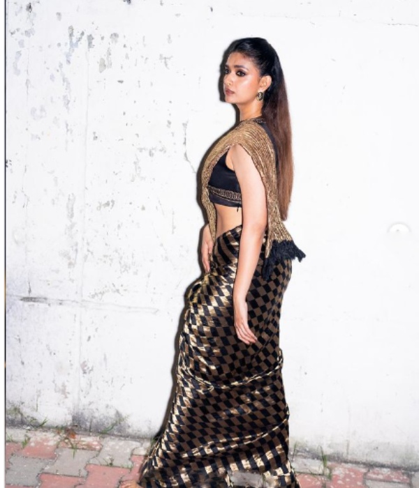 Siren movie actress keerthy suresh photos trending on social media