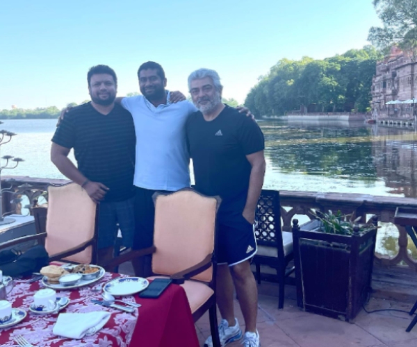 Ajith Kumar and director Vetri Duraisamy photos trending on social media