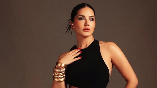 Sunny Leones still uploaded on UP Police recruitment exam admit card shocks all