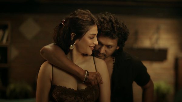 Lokesh Kanagaraj and Shruti Haasan watched CSK vs RCB IPL match at Chepauk pic goes treneding Lokesh Kanagaraj and Shruti Haasan watched CSK vs RCB IPL match at Chepauk pic goes treneding