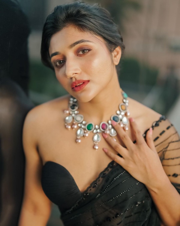 Mirna Menon stunt at gym video goes trending