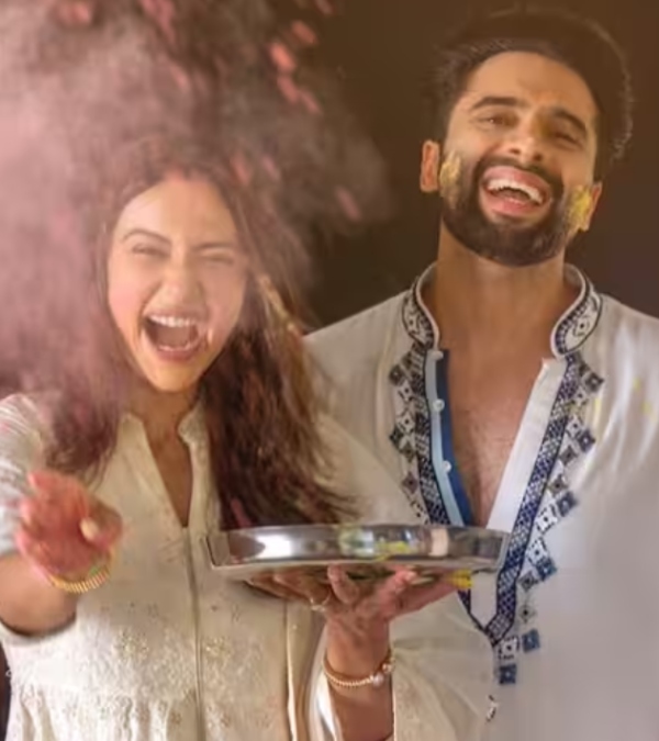 celebrities like Rajinikanth Rashmika and kiara advani and many involved in holi celebration