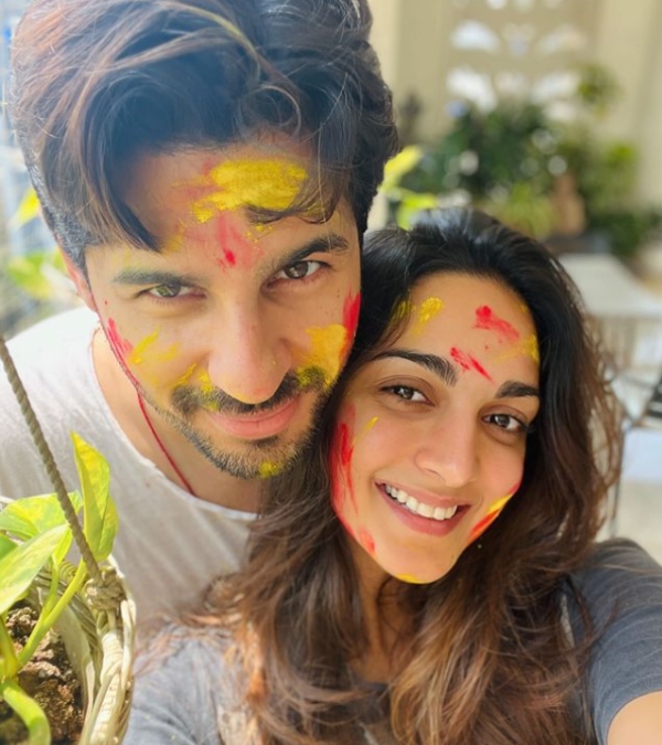 celebrities like Rajinikanth Rashmika and kiara advani and many involved in holi celebration