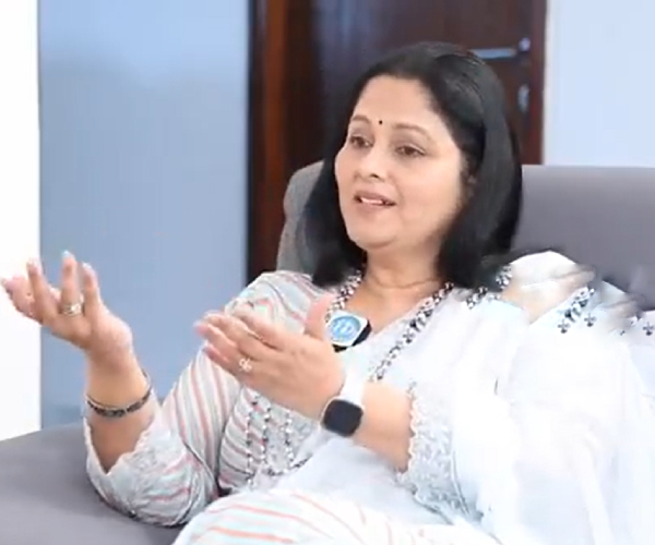 Actress Jayasudha hails Kamal s acting and dance in his initial days in cinema