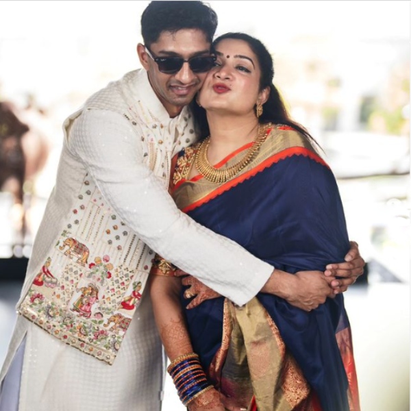 Anitha Vijayakumar hosted a party for the family at the Sheraton Hotel Anitha Vijayakumar hosted a party for the family at the Sheraton Hotel