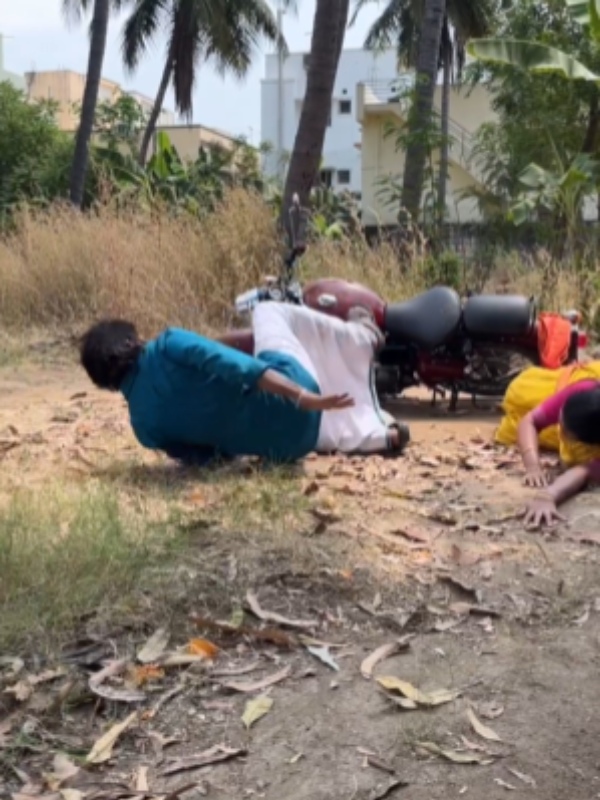 Actor Sreekumar share vanathai pola serial shooting spot video