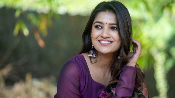 Actress vani bhojan talks about adjustment