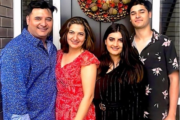 Actor Abbas Son Image Goes Trending On Social Media