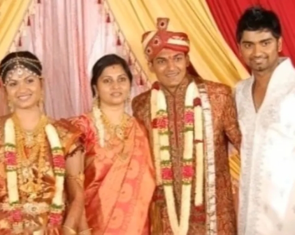 Do you know what actor Murali s daughter does