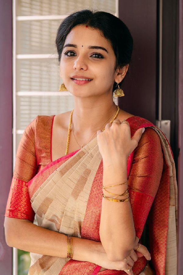 Pandian Stores actress Lavanya reveals how he faced adjustment issues in television industry