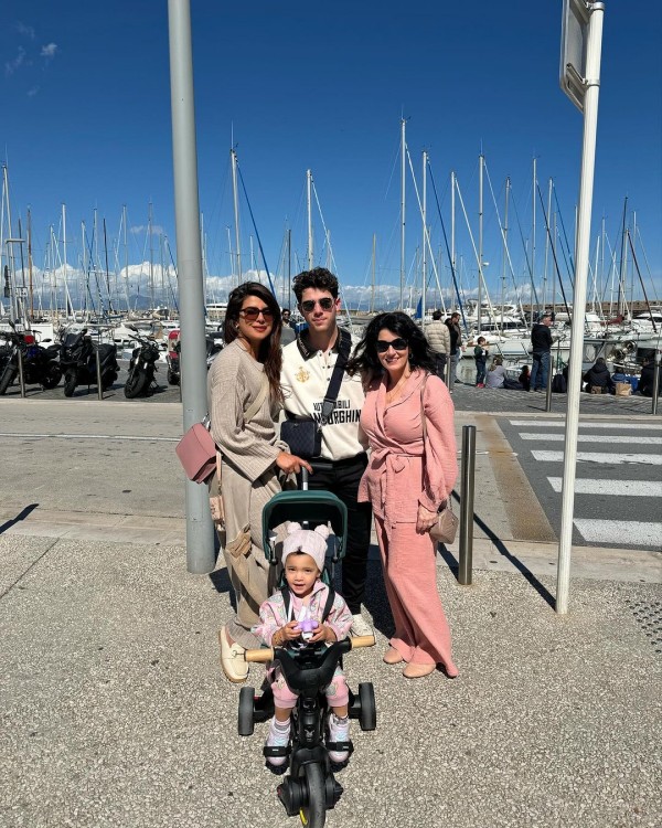 Priyanka Chopra and Nick Jonas outing photos are trending