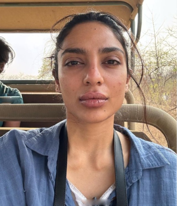 Naga Chaitanya and Sobhita Dhulipala again facing secret dating talks in social media Naga Chaitanya and Sobhita Dhulipala again facing secret dating talks in social media