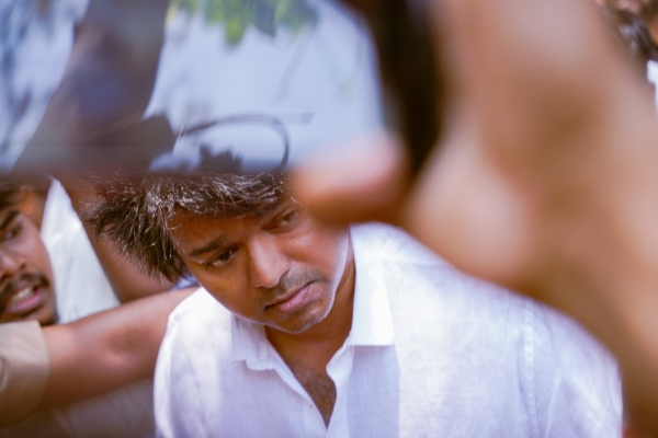 Vijay injured in his hand reveals after he cast his vote upsets fans