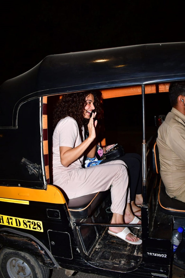 Taapsee Pannu gets tensed after paps follow during her auto ride