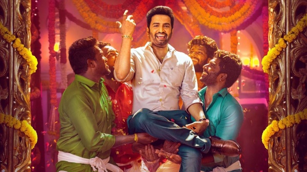 Actor Santhanam s Inge naan than kingu movie box office collections
